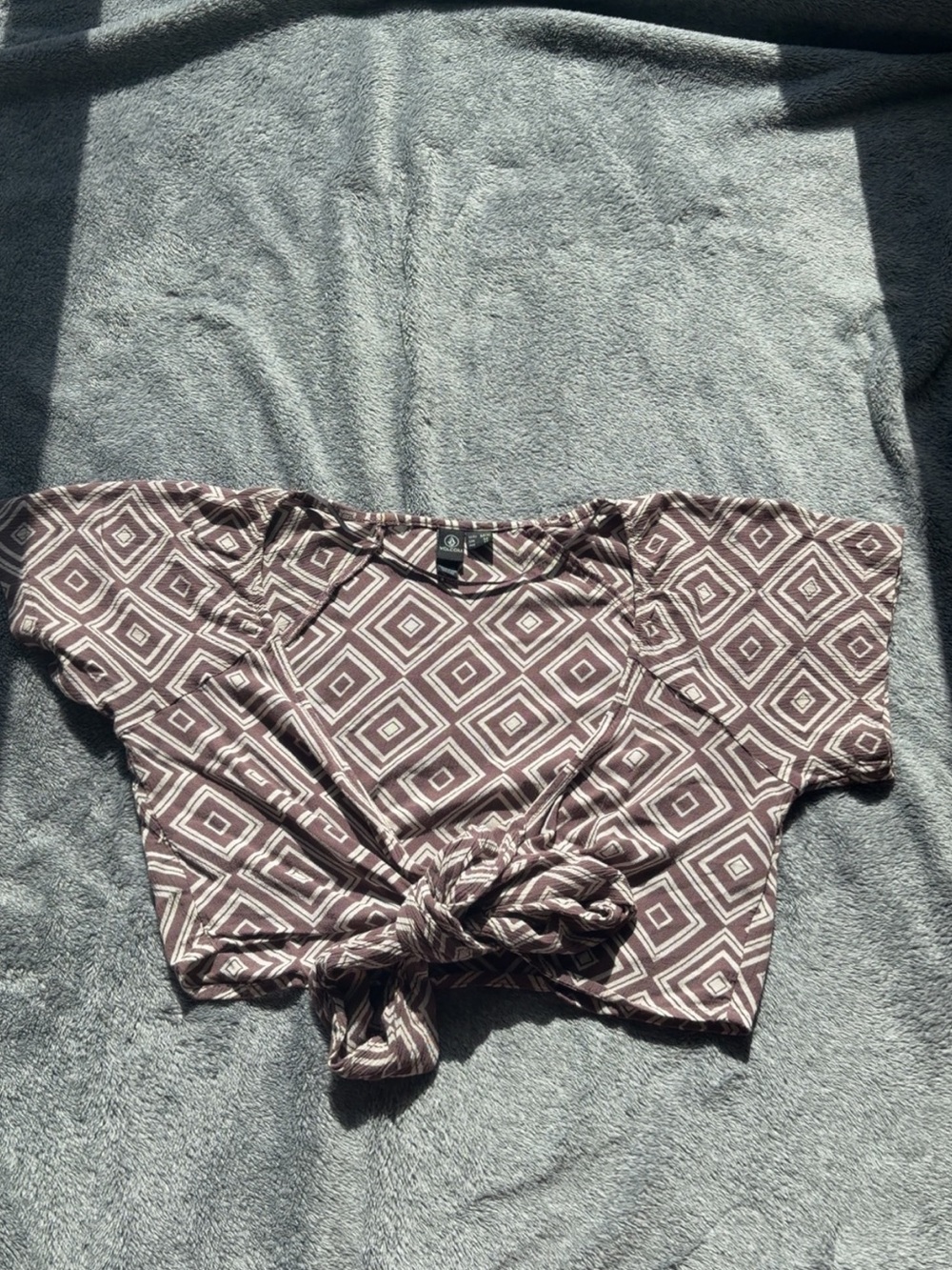 Volcom Brown & White Geometric Tie-Front Crop Top